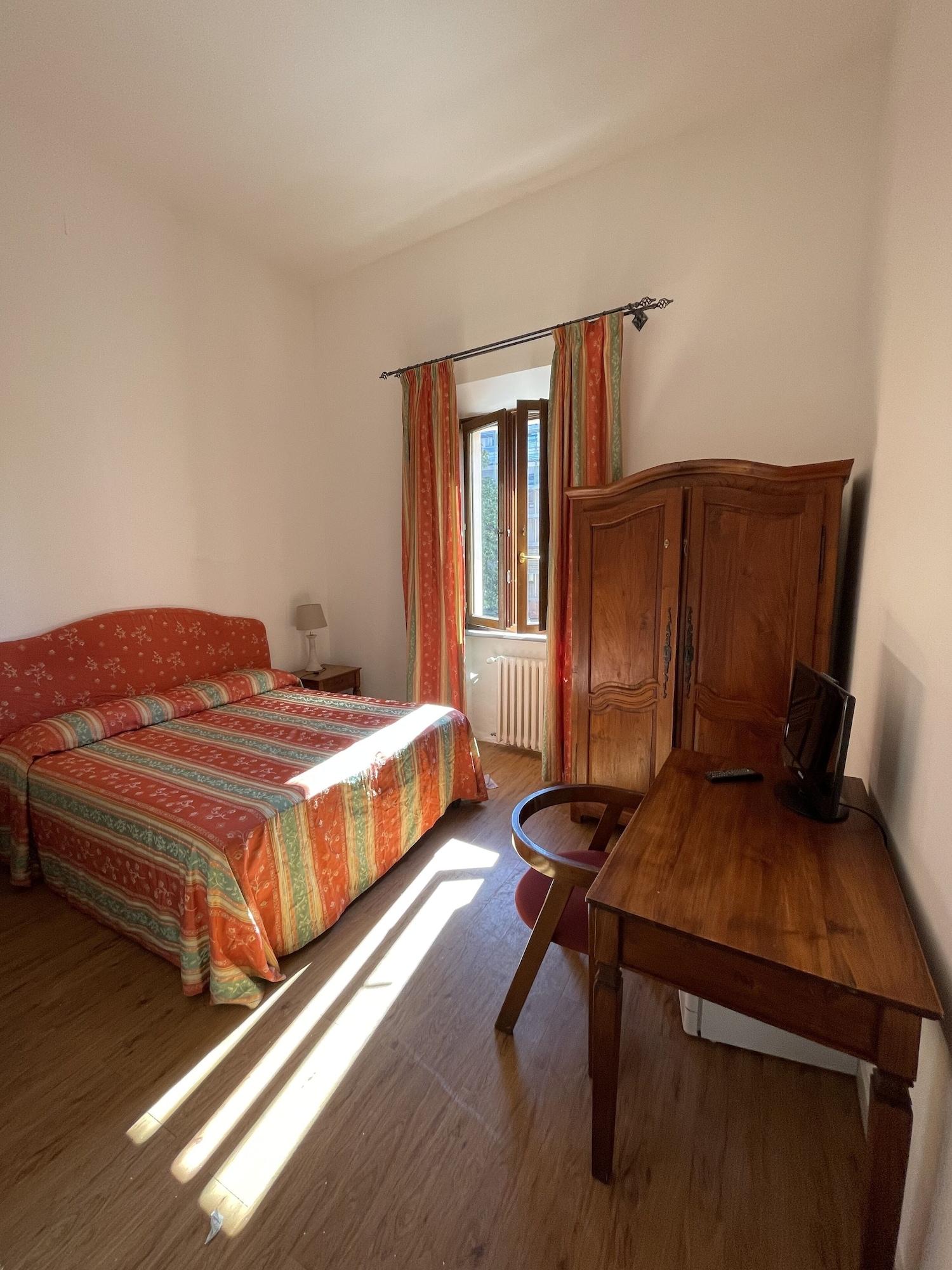 Hotel Caffe Verdi - 24 Hours Reception Pisa Bagian luar foto